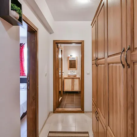 Two Bedroom On A Budget At Briz Area Várna