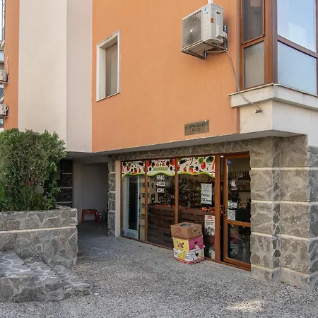Apartment Two Bedroom On A Budget At Briz Area *